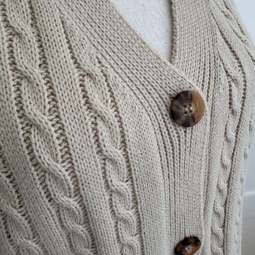 Nasty Gal cozy cable knit cropped cardigan - size S - Picture 4 of 7